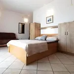 By The Sea Pirovac, Sibenik - 24368 Appartement