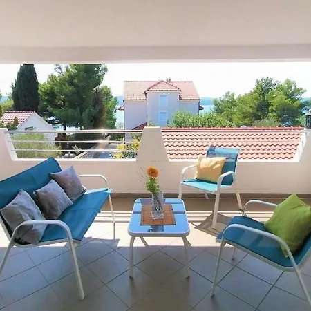 By The Sea Pirovac, Sibenik - 24368 *