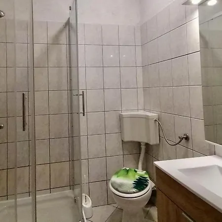 Apartment By The Sea Pirovac, Sibenik - 24368 *