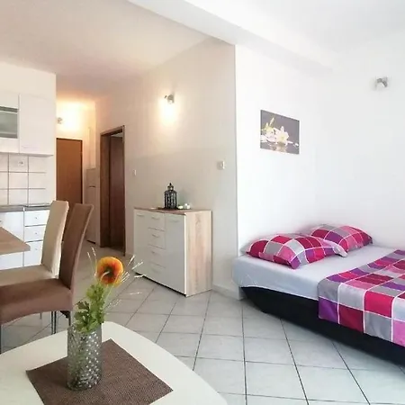 Apartment By The Sea Pirovac, Sibenik - 24368 Pirovac