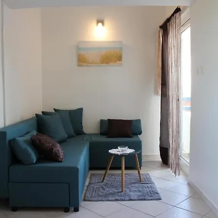 Apartment By The Sea Pirovac, Sibenik - 24368 *