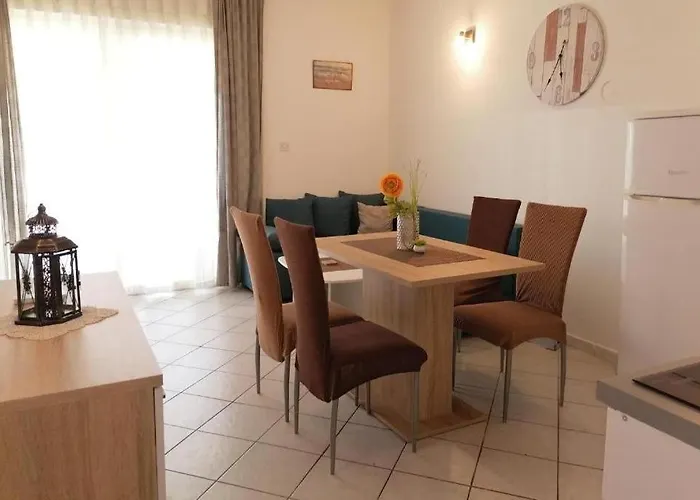 By The Sea Pirovac, Sibenik - 24368 Apartamento