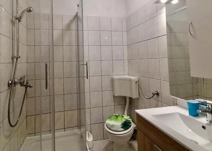 Apartamento By The Sea Pirovac, Sibenik - 24368 *