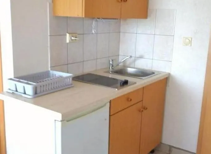 By The Sea Pirovac, Sibenik - 24368 *